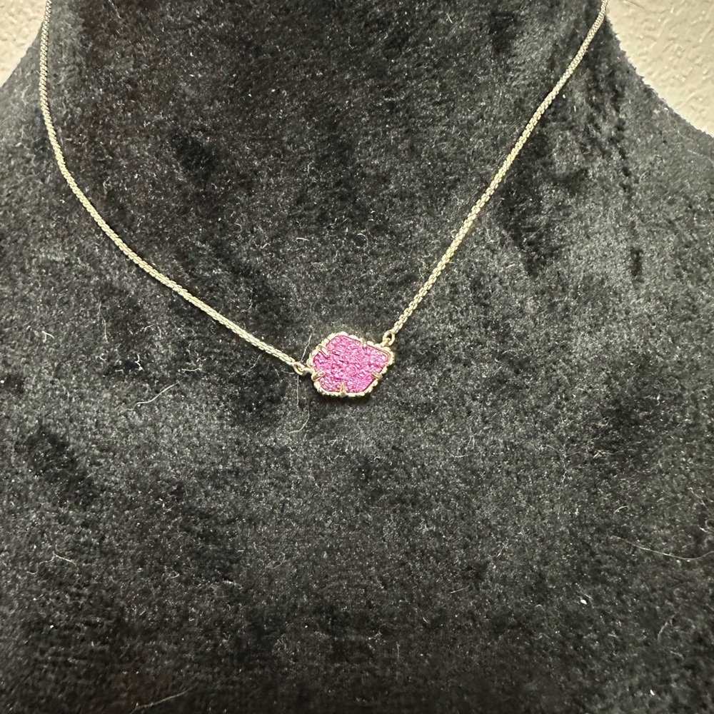 Kendra Scott Theo Raspberry Drusy Gold Chain necklace